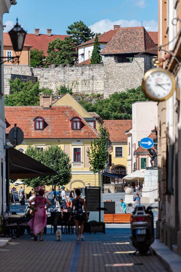 Agria Vintage Apartman Eger Exteriör bild